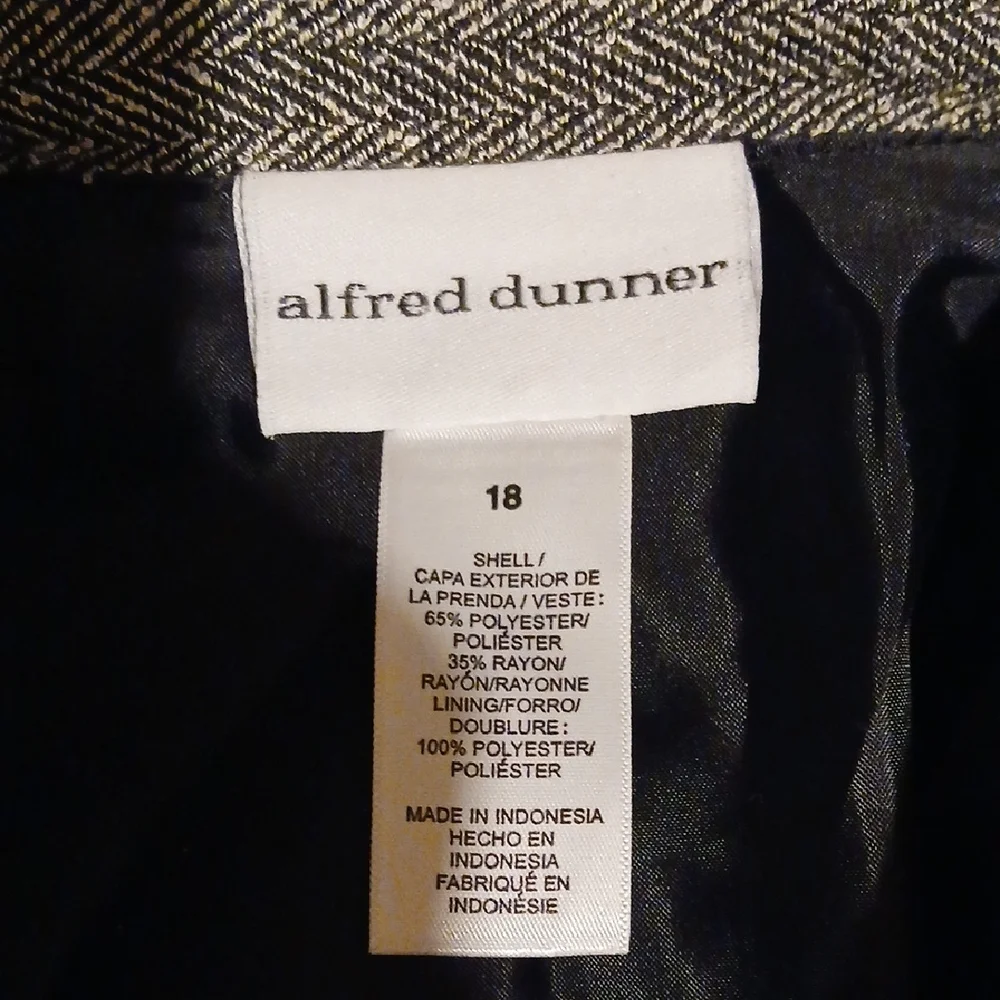 Alfred Dunner Black and Gray Floral Blazer